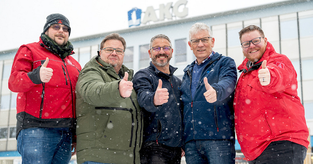 Tobias Reidelbach, Klaus Brahm, Andreas Humburg, Werner Nebe und Dennis Poß freuen sich über den Tarifabschluss bei Autokühler. (Foto: Martin Sehmisch)